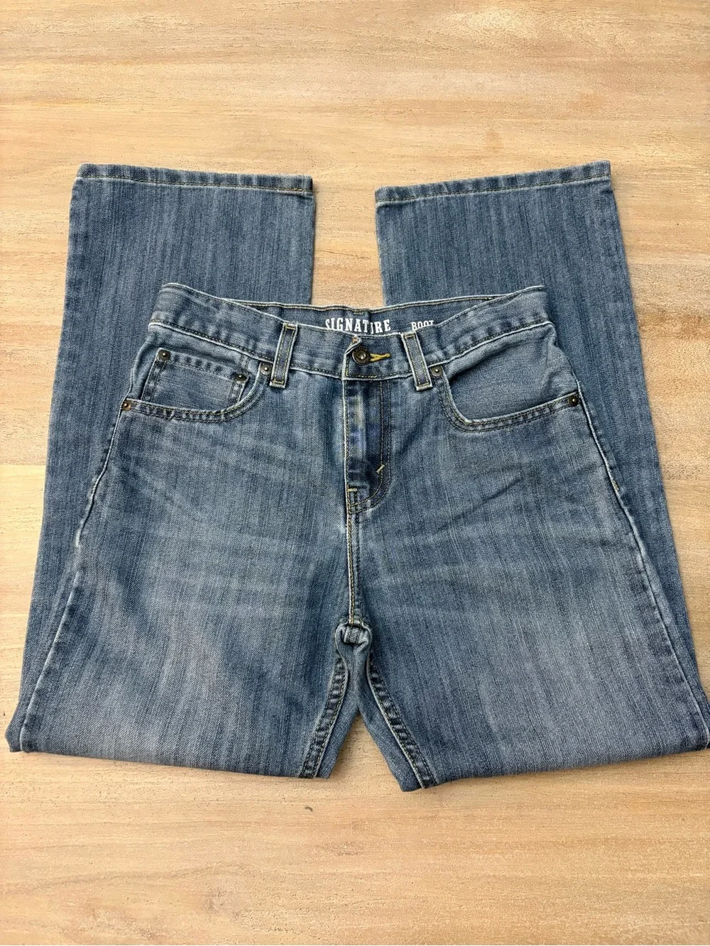 Signature by Levi’s Boys 14 Reg Bootcut Jeans Adjustable Waist VGUC Medium Wash